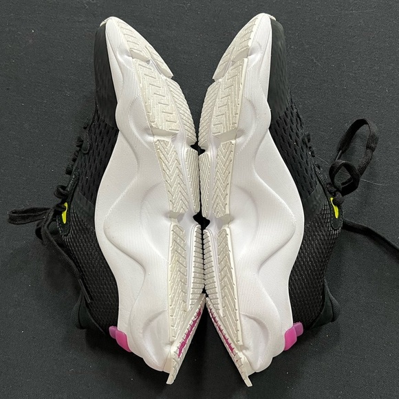 SOREL Kinetic Renegade Mesh Sneaker size 7 - Picture 6 of 9